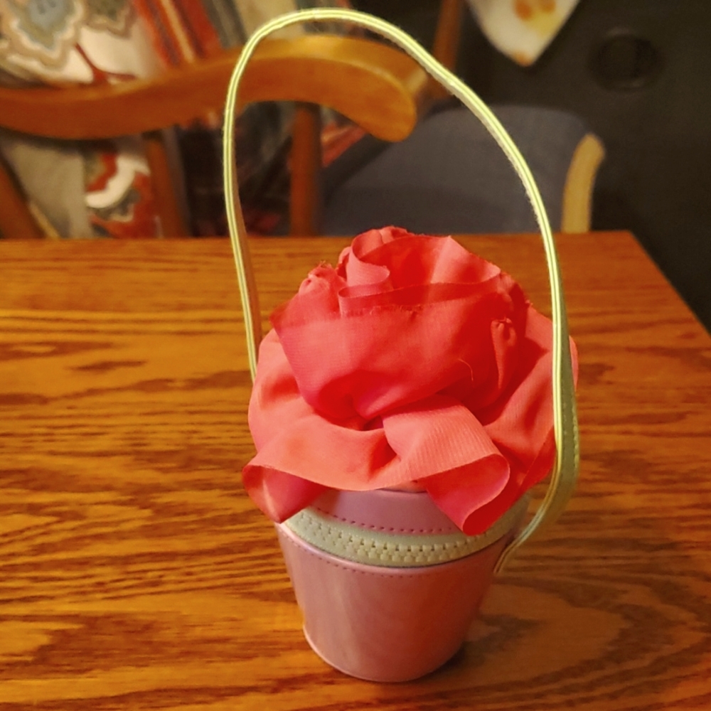 Gymboree Girls Pretty Pink Flower Pot Bucket purse